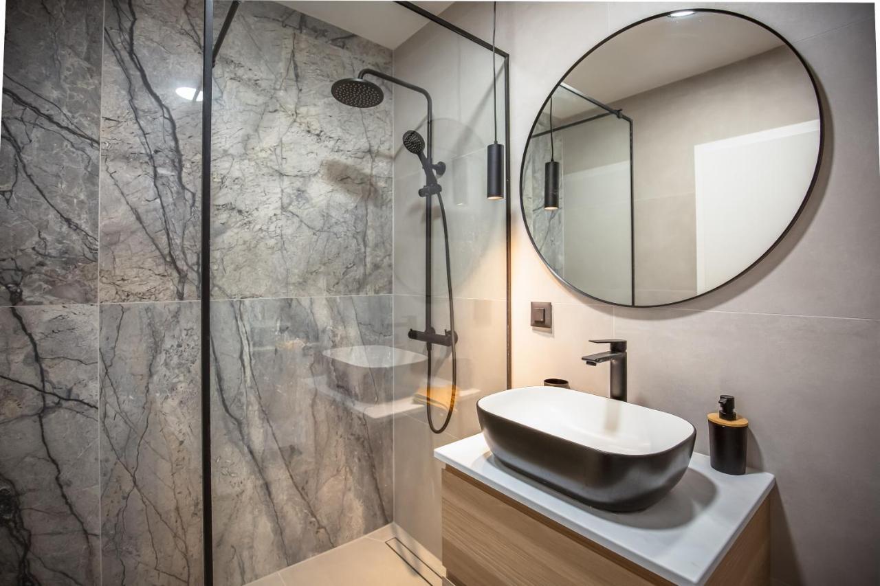 Vogue Apartments Омиш Экстерьер фото